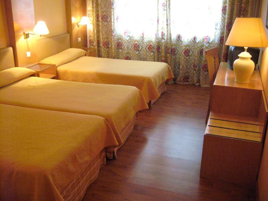 Hotel Restaurante San Roque Medina del Campo Room photo